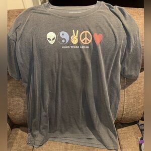 American Eagle AEO Women’s Short Sleeve T-Shirt - Good Times Ahead Peace Sign